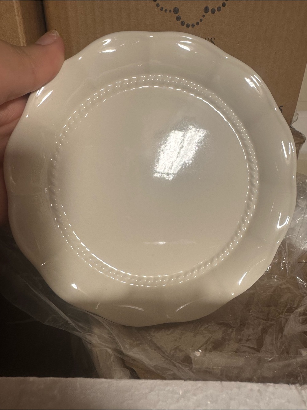 Princess House Cream Scalloped Ceramic Dinner Plate